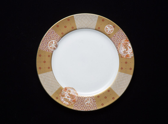 Gold Patterned Dinner Set