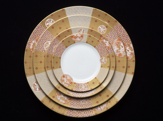 Gold Patterned Dinner Set